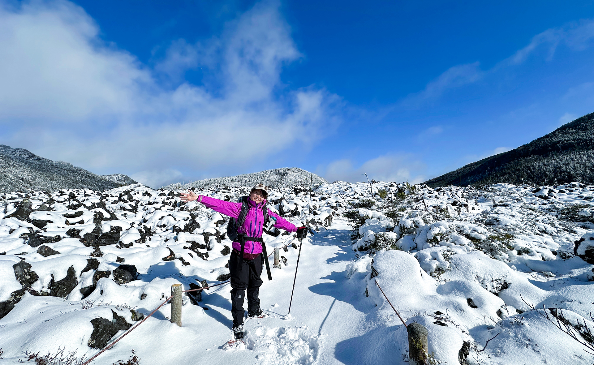 雪山トレッキング