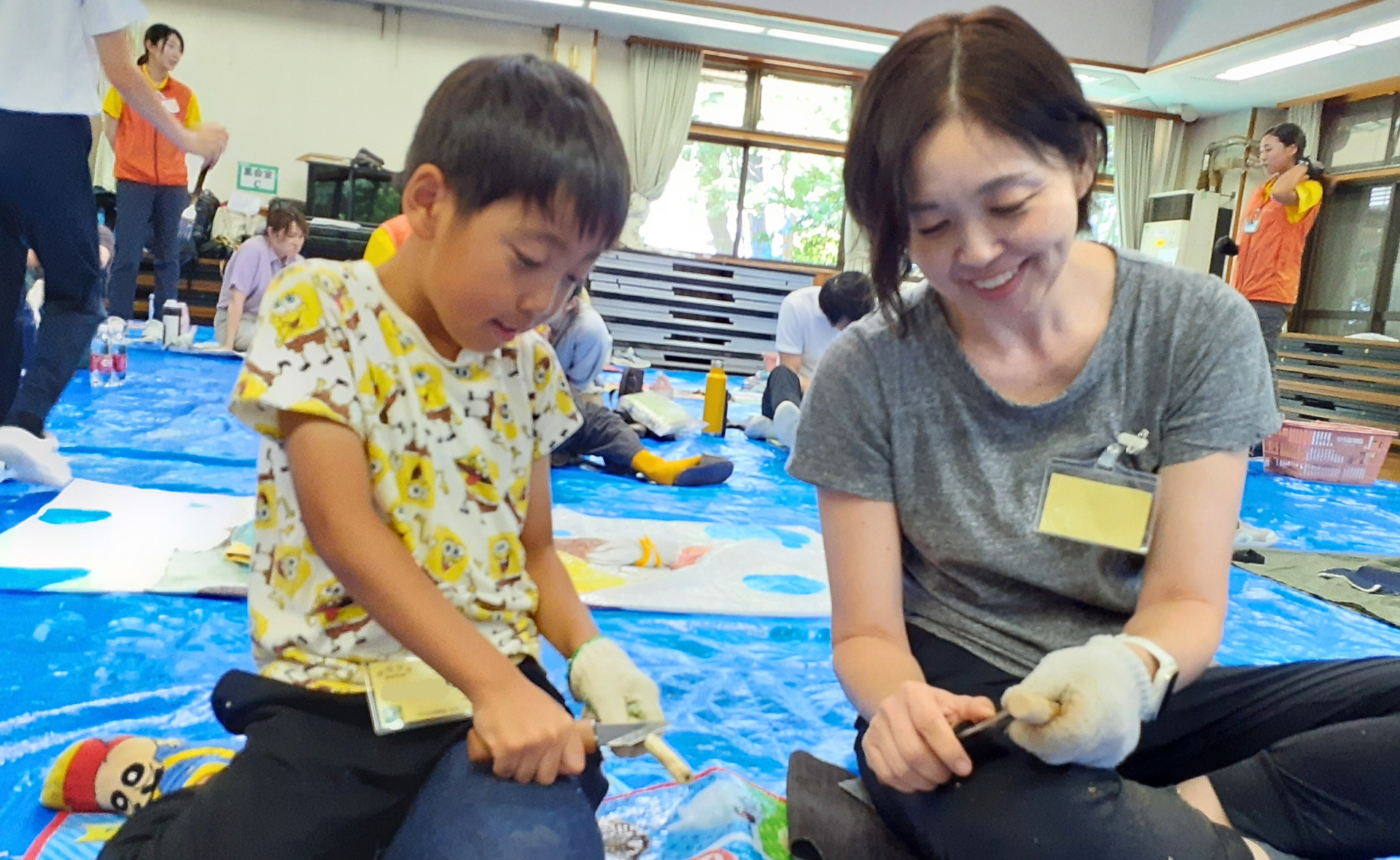 親子で木のフォークづくり